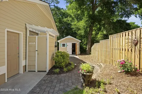 417 Holly Street Emerald Isle NC 28594