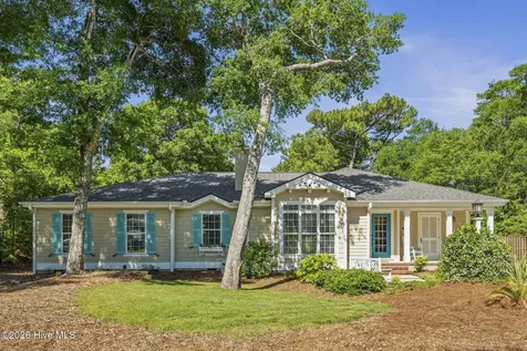 417 Holly Street Emerald Isle NC 28594