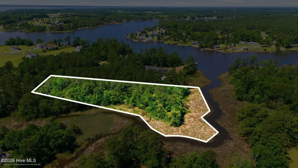 292 Southern Plantation Drive S Oriental NC 28571