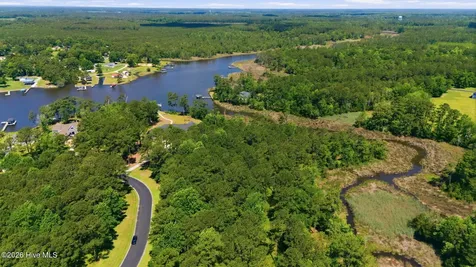 292 Southern Plantation Drive S Oriental NC 28571