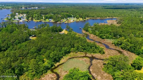 292 Southern Plantation Drive S Oriental NC 28571