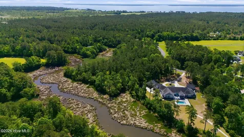 292 Southern Plantation Drive S Oriental NC 28571