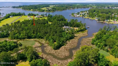 292 Southern Plantation Drive S Oriental NC 28571
