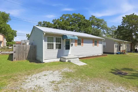 518 Ruth Avenue New Bern NC 28560