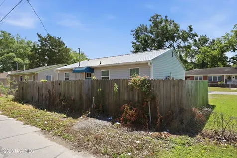 518 Ruth Avenue New Bern NC 28560