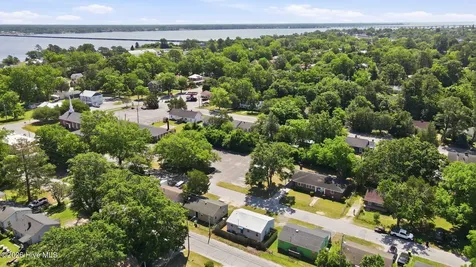 518 Ruth Avenue New Bern NC 28560