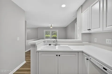 4158 Breezewood Drive Wilmington NC 28412