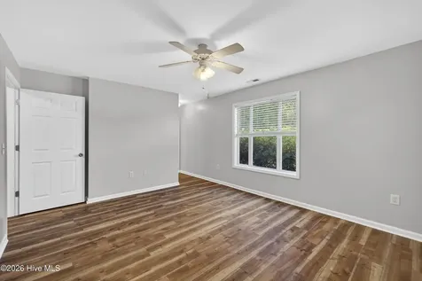 4158 Breezewood Drive Wilmington NC 28412