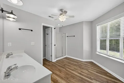 4158 Breezewood Drive Wilmington NC 28412