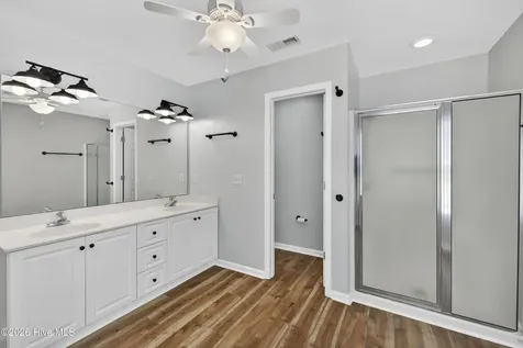 4158 Breezewood Drive Wilmington NC 28412
