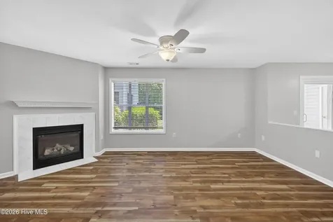 4158 Breezewood Drive Wilmington NC 28412