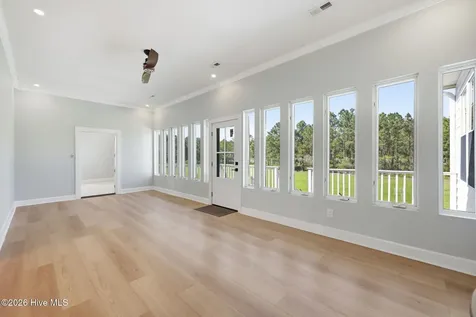 117 E Dowry Creek Belhaven NC 27810