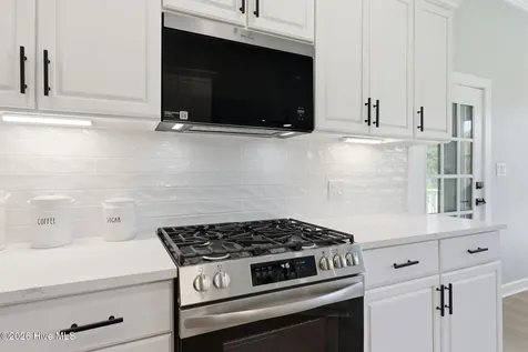 117 E Dowry Creek Belhaven NC 27810