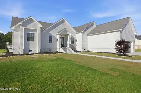 117 E Dowry Creek Belhaven NC 27810
