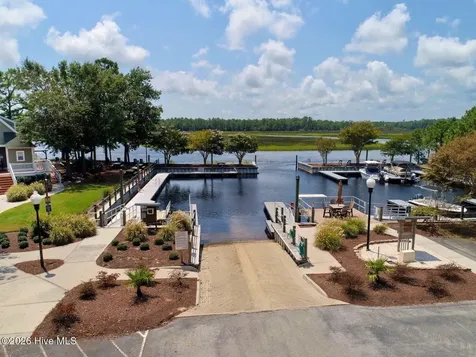 497 Deep Water Drive SE Bolivia NC 28422
