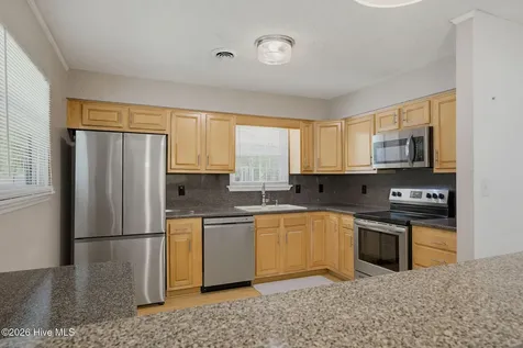 800 Mill River Road Jacksonville NC 28540