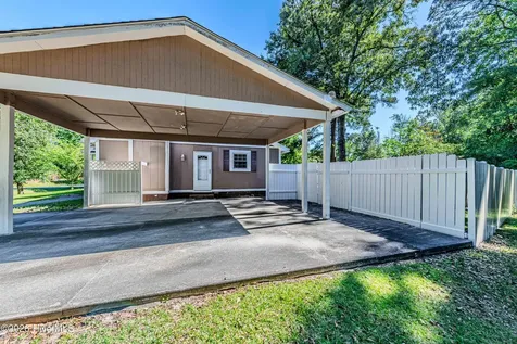 800 Mill River Road Jacksonville NC 28540