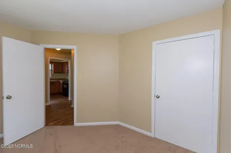 1944 Heather Loop Midway Park NC 28544