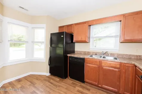 1944 Heather Loop Midway Park NC 28544
