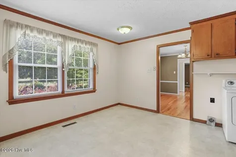 221 Pinewood Circle Goldsboro NC 27534