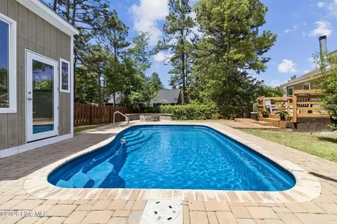 1500 Longleaf Drive E Pinehurst NC 28374