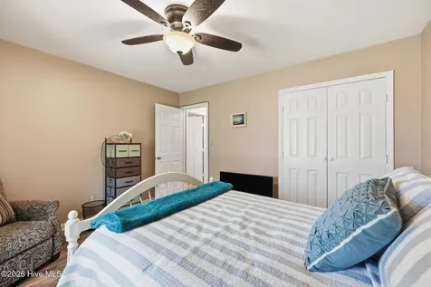 2916 Mandy Lane Morehead City NC 28557