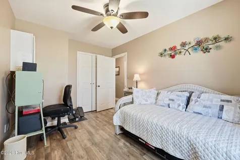 2916 Mandy Lane Morehead City NC 28557