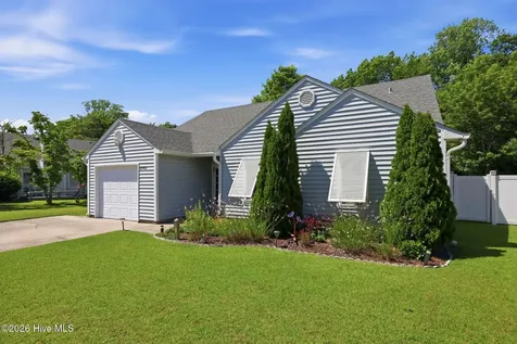 2916 Mandy Lane Morehead City NC 28557