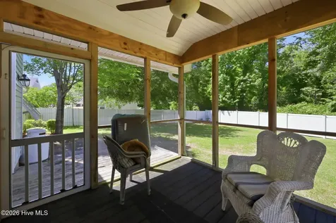 2916 Mandy Lane Morehead City NC 28557