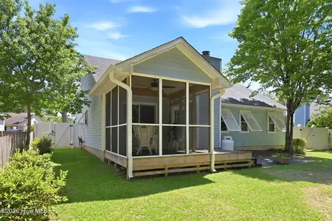 2916 Mandy Lane Morehead City NC 28557