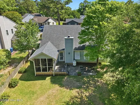 2916 Mandy Lane Morehead City NC 28557