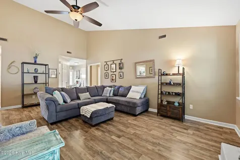 2916 Mandy Lane Morehead City NC 28557