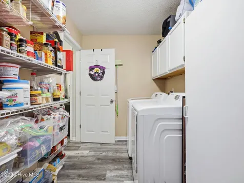 214 Carolina Drive Jacksonville NC 28546