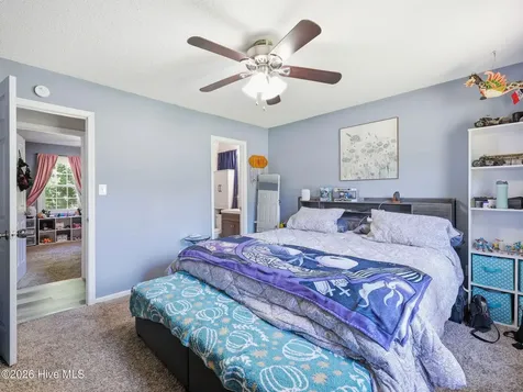 214 Carolina Drive Jacksonville NC 28546