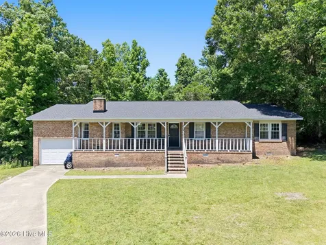 214 Carolina Drive Jacksonville NC 28546