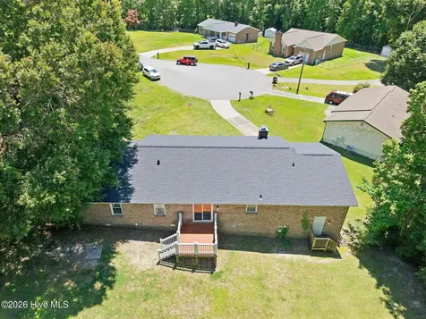 214 Carolina Drive Jacksonville NC 28546