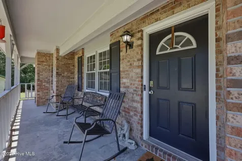 214 Carolina Drive Jacksonville NC 28546