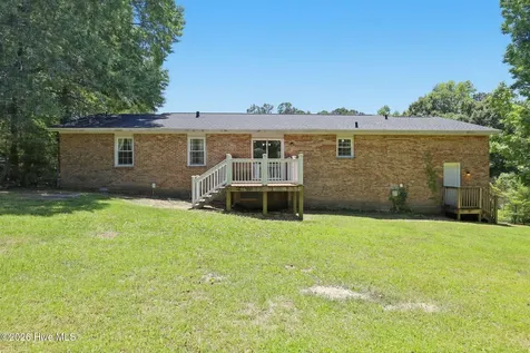 214 Carolina Drive Jacksonville NC 28546