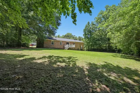 214 Carolina Drive Jacksonville NC 28546