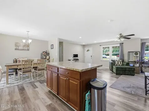 214 Carolina Drive Jacksonville NC 28546