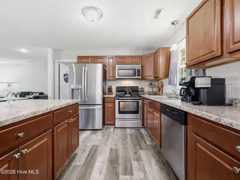214 Carolina Drive Jacksonville NC 28546