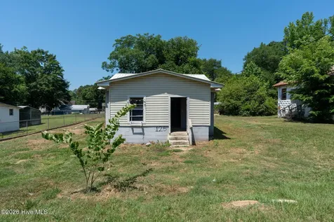 125 Garrett Street Rockingham NC 28379