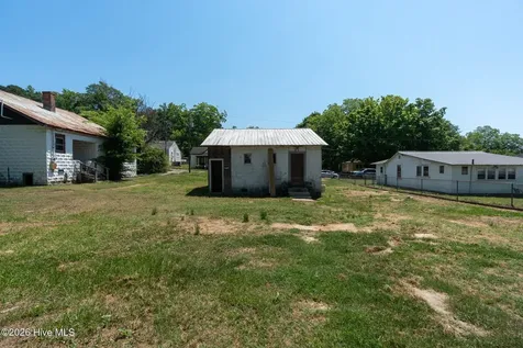 125 Garrett Street Rockingham NC 28379