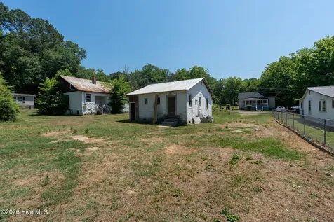 125 Garrett Street Rockingham NC 28379