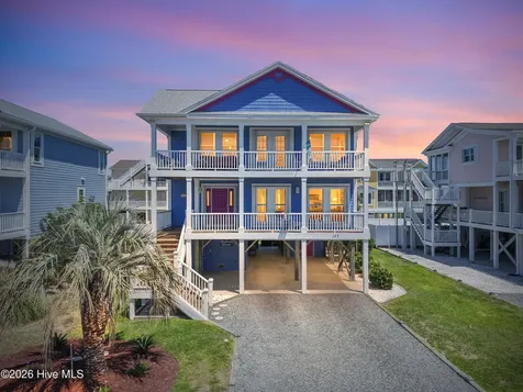 143 Brunswick Avenue E Holden Beach NC 28462