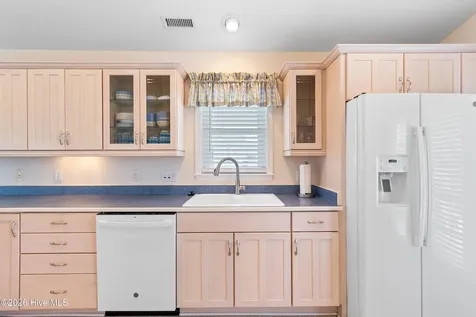 143 Brunswick Avenue E Holden Beach NC 28462