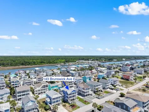 143 Brunswick Avenue E Holden Beach NC 28462