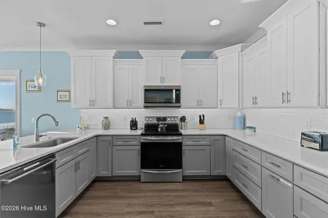 4321 E Beach Drive Oak Island NC 28465