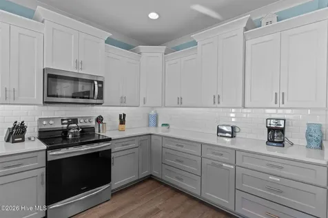 4321 E Beach Drive Oak Island NC 28465
