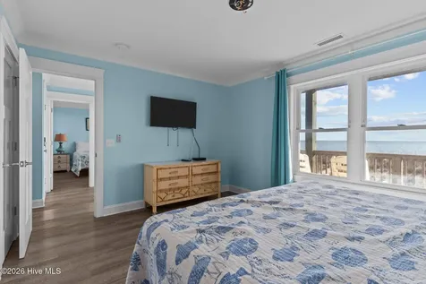 4321 E Beach Drive Oak Island NC 28465